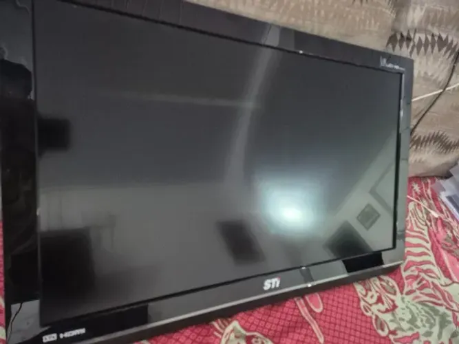 TV 32' TOSHIBA