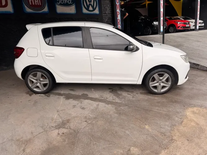 Renault Sandero Zen Flex 1.0 12V 5P Mec. 2021