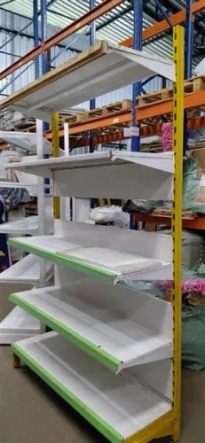 Gôndola de Parede para Comércio Usada - Ótimo Estado