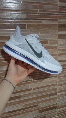 Nike Pegasus Premium 