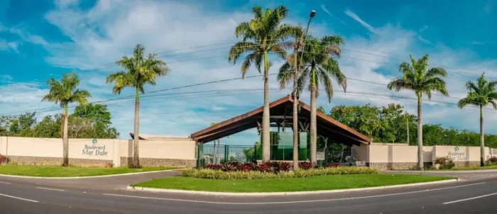 Casa em Condomínio Fechado ( Vila Velha x Guarapari )