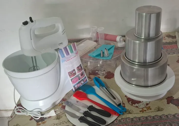 Batedeira Arno & Mini  kit confeiteira 