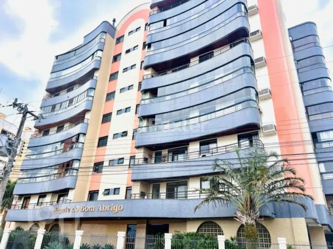 Apartamento à venda Rua Fernando Ferreira de Mello, Bom Abrigo - Florianópolis