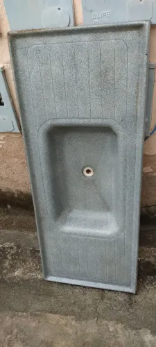 Pia para cozinha usada em fibra ( mármore sintético) 1,20 cmnx 050 cm
