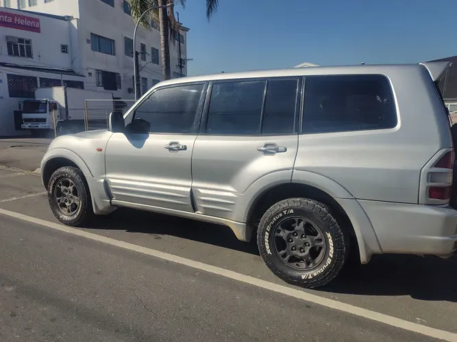 Mitsubishi Pajero Full GLS/gls/pkhpe 3.2 Dies.ti 5P 2001