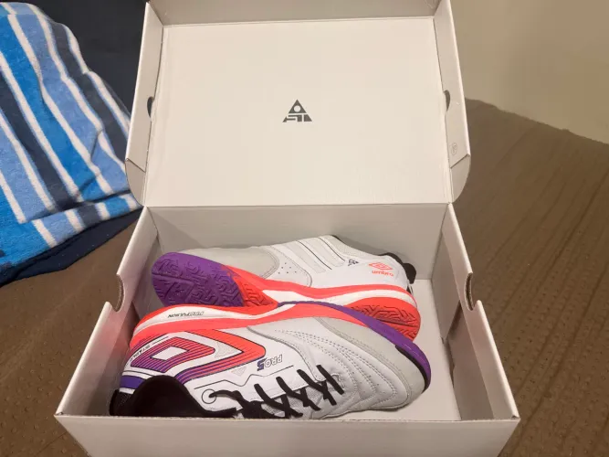 Chuteira Futsal Umbro Pro 5 Stable Tam 41 - Zerada Na Caixa!