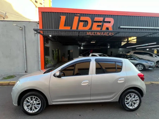 Renault Sandero Zen Flex 1.0 12V 5P Mec. 2021