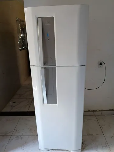 Geladeira Electrolux Semi Nova