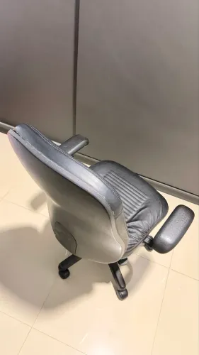 Cadeira de Escritório Diretor em couro