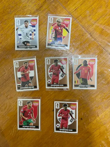 7 FIGURINHAS  LEGENDS DA COPA