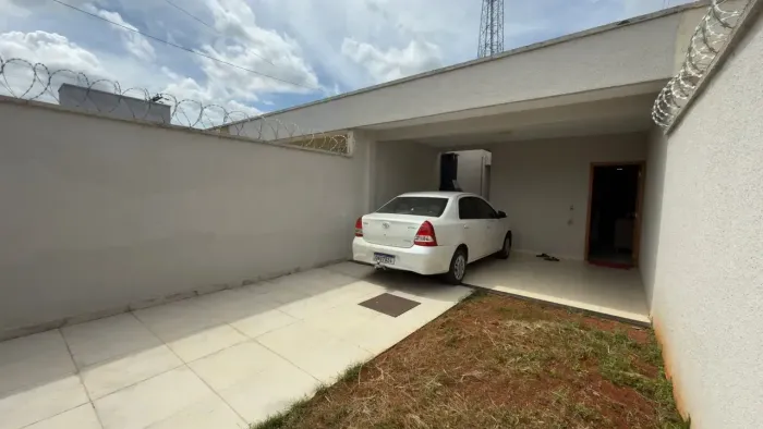 Casa a venda no Setor Laguna Parque em Trindade ao lado da Go 060