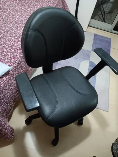 CADEIRA ESCRITORIO COURINO PRETA