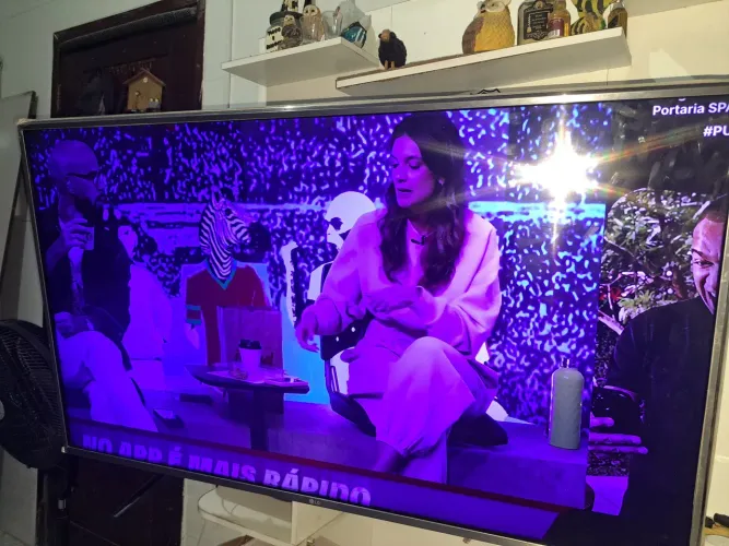TV COM DEFEITO