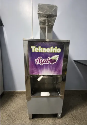 Máquina produtora de sorvete e açaí