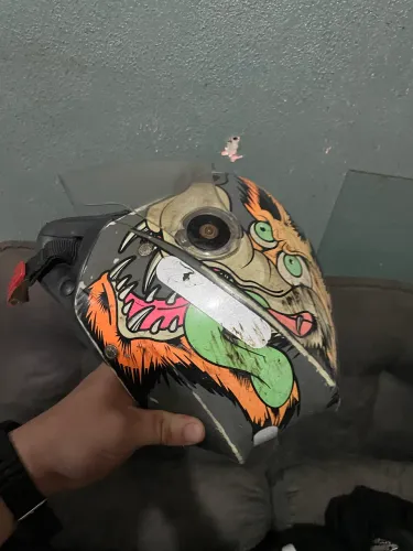 CAPACETE