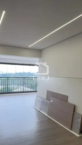 Apartamento de 94m² para locação em Santo Amaro com 3 quartos sendo 1 suíte e 1 vaga de ga