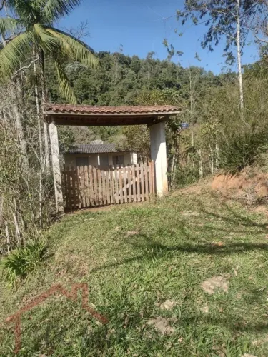 Sítio para Venda em Salesópolis, Aparecida, 2 dormitórios, 1 banheiro, 50 vagas