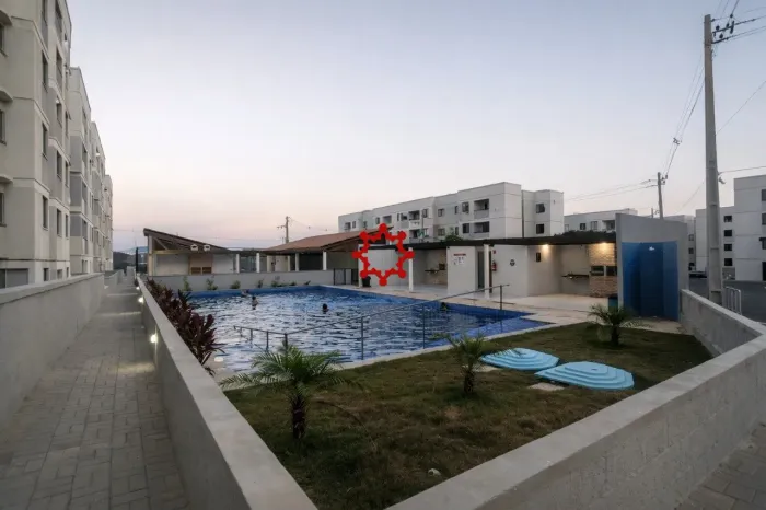 Apartamento semi mobiliado no Quinta das Baraúnas para locação com 2 quartos e 52 m2 por R