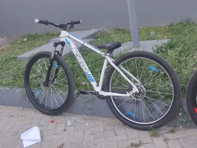 BICICLETA ARO 29 COM FREIO HIDRÁULICO TODA ARRUMADA