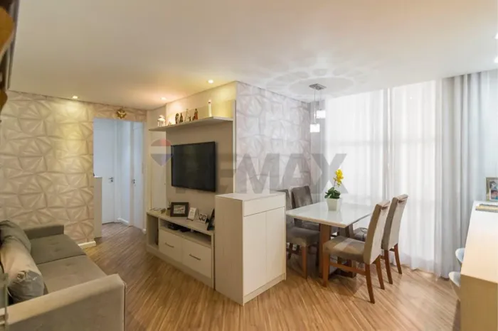 Apartamento MOBILIADO de 64 m², no Condomínio Park Club, 2 Dormitórios / 1 Suíte, varanda