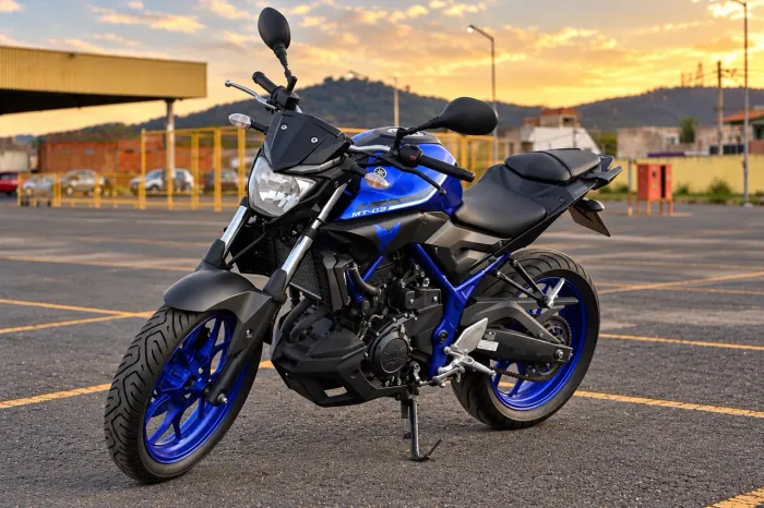 Yamaha MT-03 2018 Azul pouco rodada