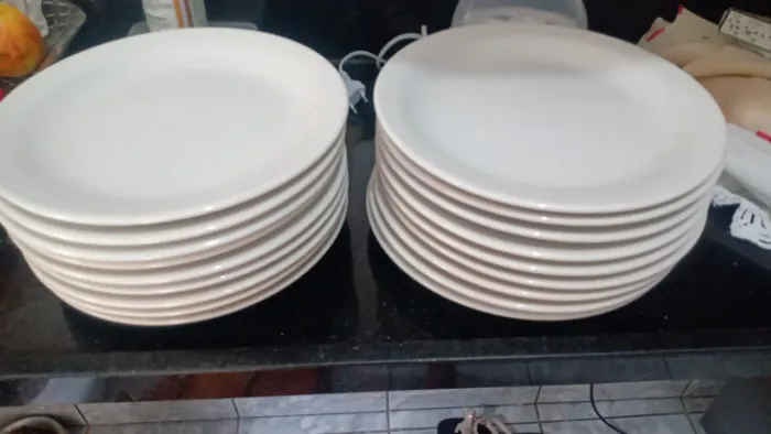 Vendo 18 prato branco para restorante