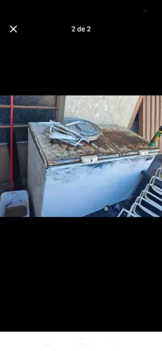2 freezer com defeito, 250 cada ou 400 os 2 juntos, liga mas não gela.