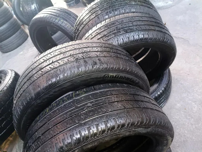 Jogo de pneus 215X55R18 CONTINENTAL $800