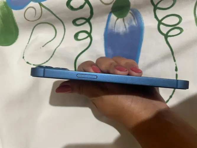 iPhone 13 128 GB Azul - Muito Conservado