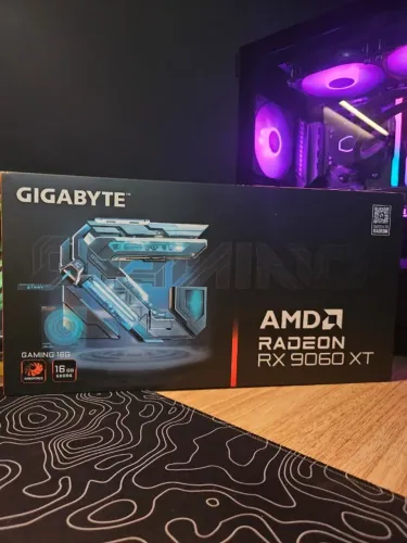 Placa de Vídeo Gigabyte AMD Radeon RX 9060 XT Gaming, 16GB, GDDR6, FSR, Ray Tracing