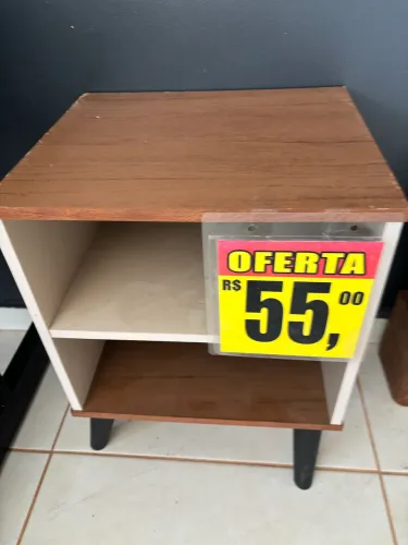Criado mudo ÚLTIMA PEÇA POR APENAS 55,00 reais 