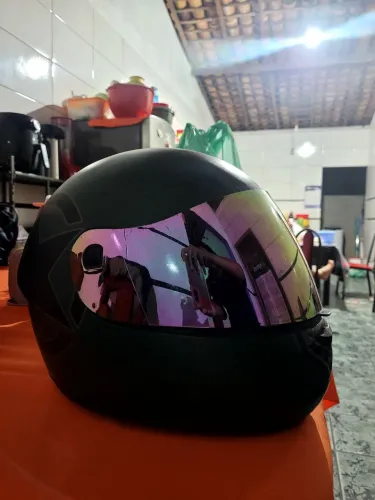 Capacete