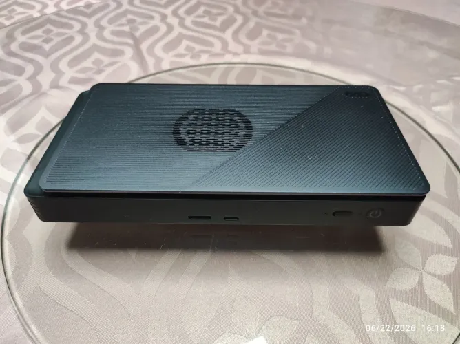 Placa de vídeo externa GPD G1 AMD Rx 6800xt OCulink thunderbolt 4 USB 4 