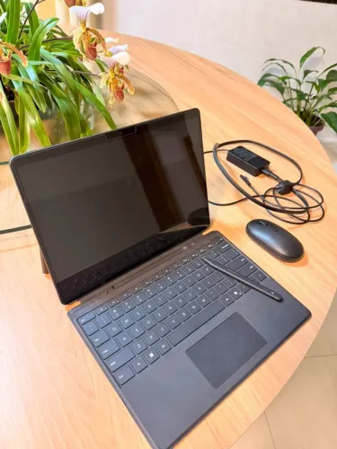 Microsoft Surface Pro 11 - 16 GB RAM - 512 GB SSD