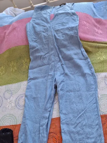 Macacão lindo azul, para todas as ocasioes. Nao perde hein!