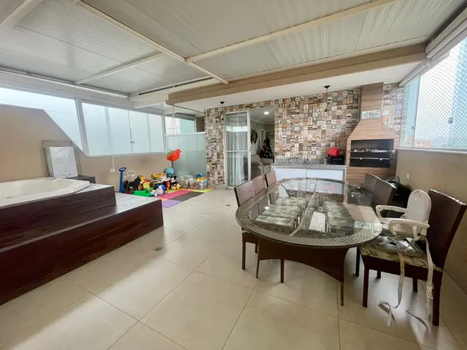 Cobertura duplex no São Luiz, com spa, toda mobiliada