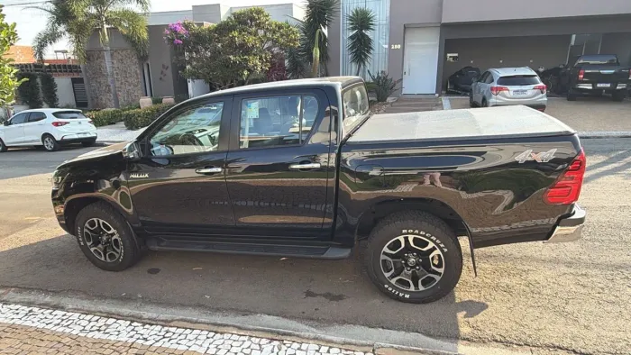 Toyota Hilux CD SRV 4X4 2.8 TDI Diesel Aut. 2024