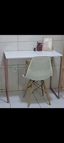 Vendo uma escrivaninha