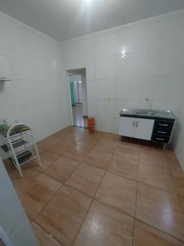 Alugo apartamento