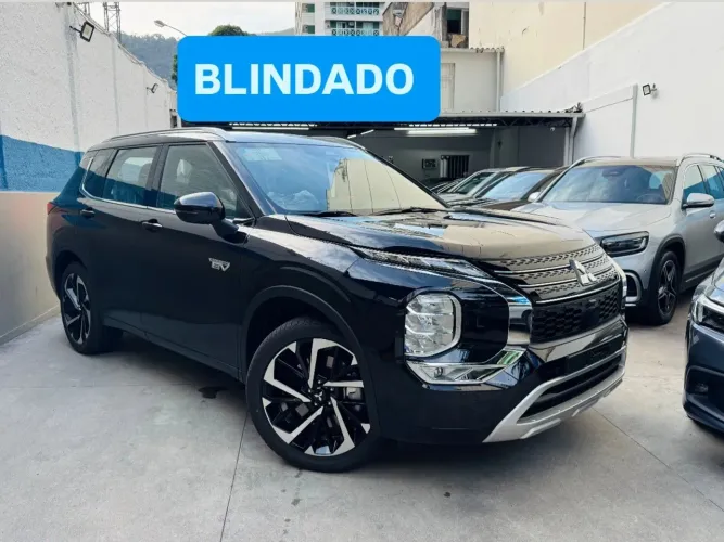 Mitsubishi Outlander Signature 2.4 4X4 AUT (híb) 2026