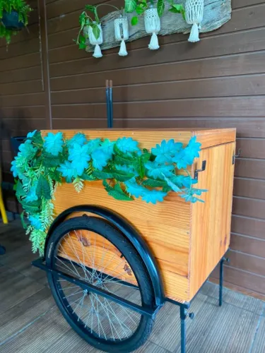 Carrinho Expositor em Madeira - Vendas, Eventos, Decoração, Bar, Feiras