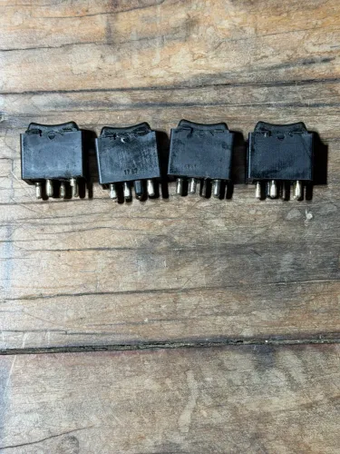 botão acionamento vidro elétrico Opala 85 a 87 original GM - kit com 4 