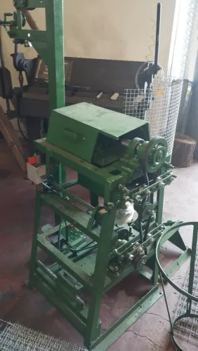 Máquina de telas para alambrados