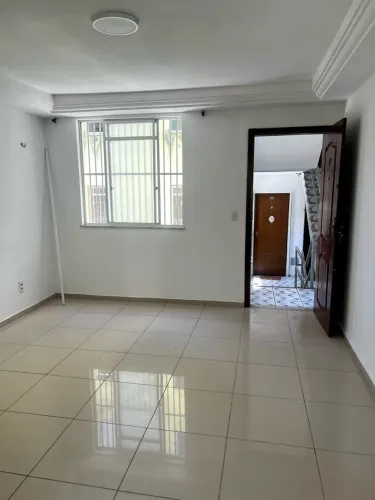 ALUGA-SE apartamento no Novo Tempo II
