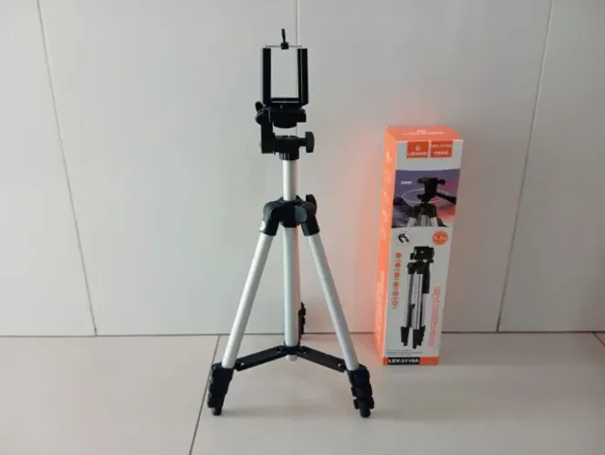 Tripé 3110 Universal 3x Para Câmera e Celular Selfie Ajuste 1,05m