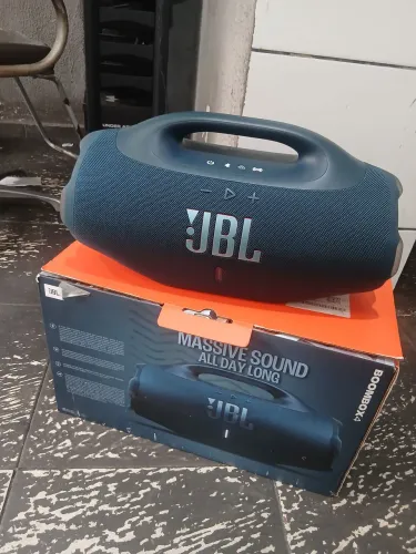 Jbl bombox 4