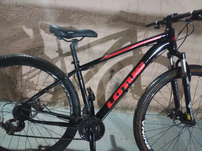 Vende se essa lótus entrego vai com recibo