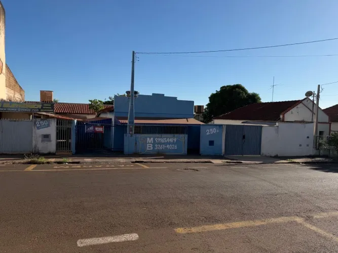 VENDE-SE - EXCELENTE ÁREA NO CENTRO DE ITUIUTABA