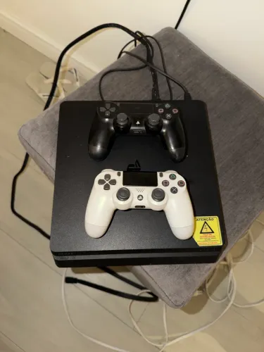 PS4 Slim 500 GB