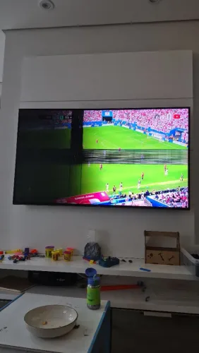 TV SAMSUNG 55 QLED - Tela quebrada